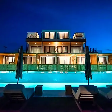 Ξενοδοχείο King's & Queen's Afitos - With Private Pool 4*